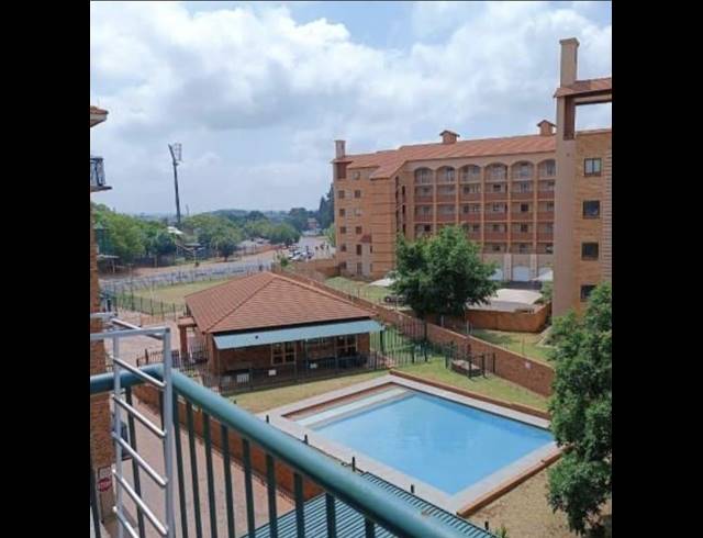 1 BEDROOM APARTMENT FOR SALE IN DIE HOEWES